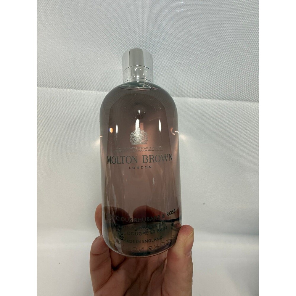 Molton Brown Delicious Rhubarb & Rose Body Wash 10 fl. oz. NEW